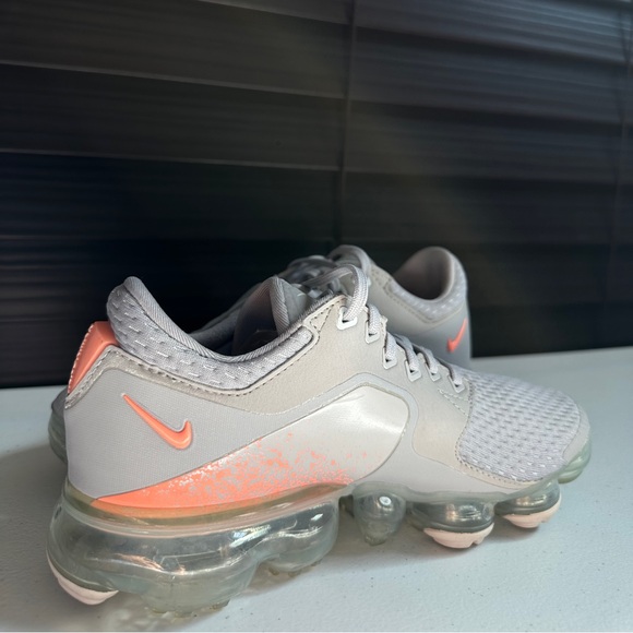 Nike Air Vapormax Running Shoes 917962-008
Atmos 4Y women's 5.5 - Picture 7 of 13